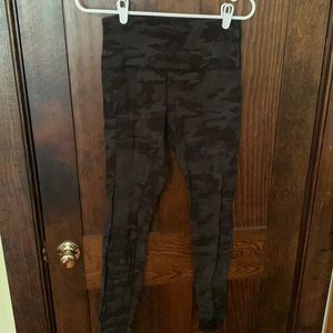 Lululemon 28” Green Camo Align Leggings
